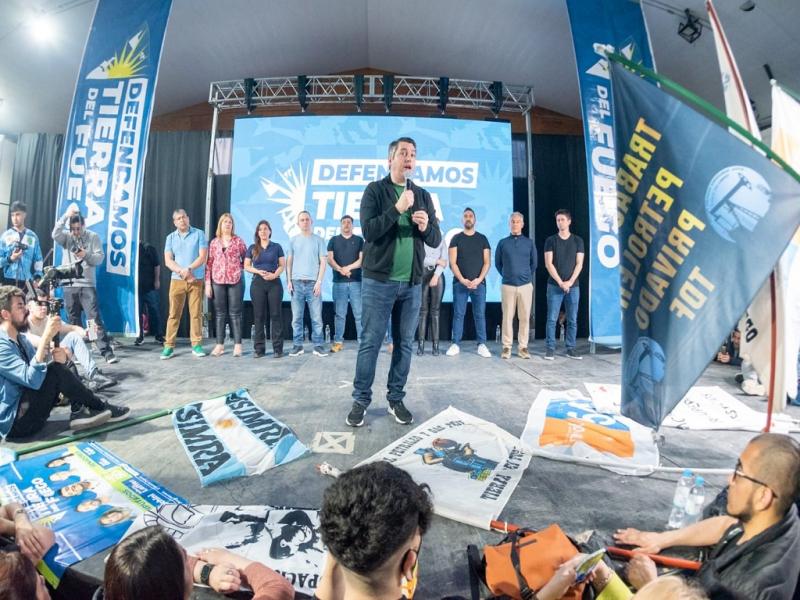 El cierre del acto estuvo a cargo de Martín Pérez. “El 26 de octubre vamos a ganar las elecciones y vamos a empezar a construir la transformación de Tierra del Fuego”, destacó el Intendente de Río Grande.