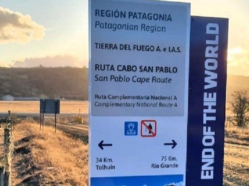 La nueva cartelería refuerza la identidad visual de la marca destino Tierra del Fuego, al tiempo que acompaña la estrategia de desarrollo turístico sostenible impulsada por el INFUETUR.