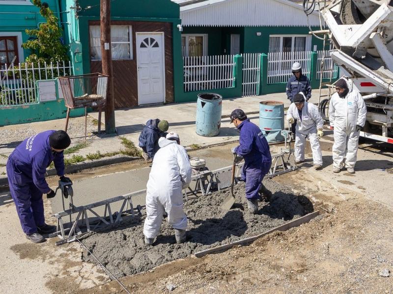 Las zonas mencionadas son intervenidas con labores de demolici�n y retiro de escombros, las cuales afectan al menos un carril hasta la finalizaci�n de los trabajos previstos.