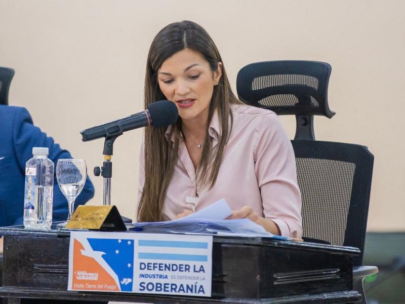 “Los recursos están disponibles. Lo que falta es decisión política para ponerlos en marcha y sostener el empleo en Tierra del Fuego. No se trata de un reclamo sectorial, sino de una necesidad urgente”, remarcó Guadalupe Zamora.