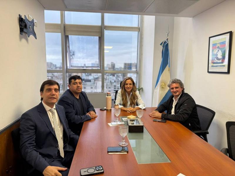 “Nuestro compromiso es seguir fortaleciendo las Termas del Tolhuin como un eje estratégico para el desarrollo turístico”, señaló el Intendente de Tolhuin, Daniel Harrington.