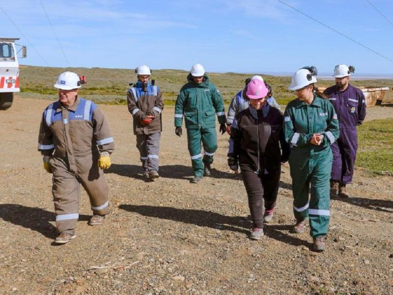 �Estamos defendiendo la provisi�n de gas de Tierra del Fuego, pero con una reestructuraci�n productiva que permita tener mayor producci�n de gas natural, de petr�leo y de gas envasado conforme a lo que necesita la provincia�, indic� Gabriela Castillo.