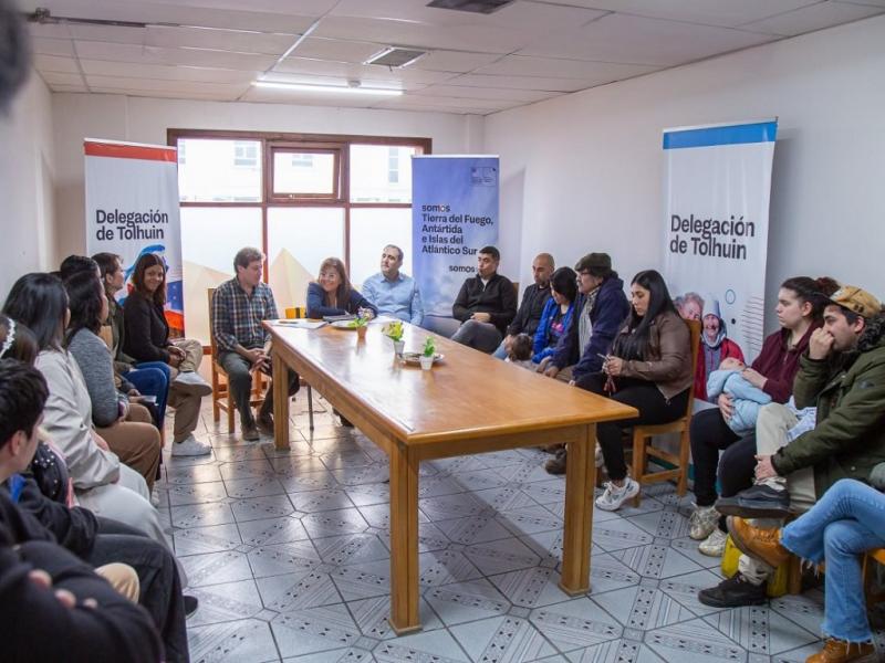 �Es muy importante que el vecino que tiene red se conecte al gas natural, y ese es un proceso que debe darse. Mientras tanto, est� la asistencia del Estado en relaci�n con el gas envasado�, dijo la Ministra de Energ�a Gabriela Castillo.