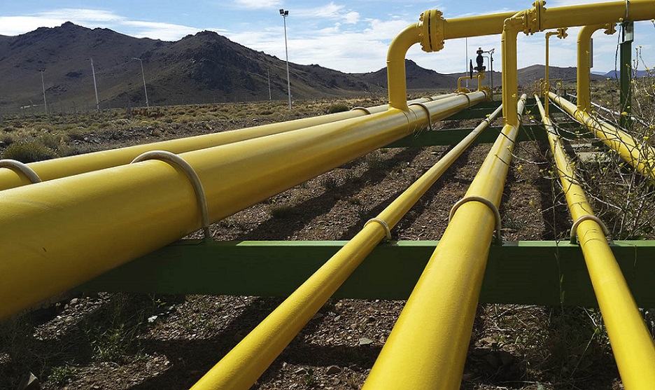 La Resolucin de la Secretara de Hacienda, otorg a YPF una autorizacin para la exportacin de gas natural a Chile, de carcter interrumpible, desde las reas El Portn y Loma La Lata, en Sierra Barrosa, Cuenca Neuquina.