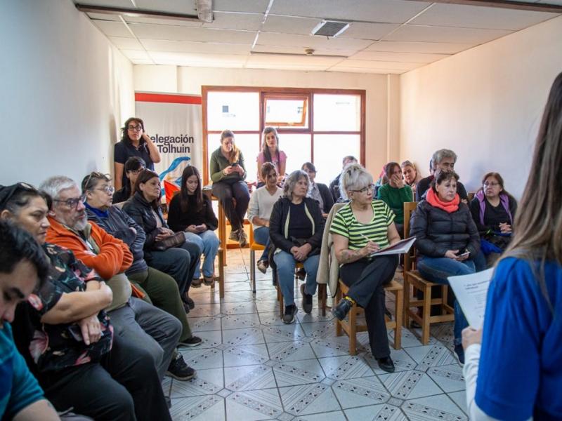 El Ministro de Producción y Ambiente, Francisco Devita, adelantó que la cartera productiva trabaja en un protocolo específico para el sector avícola productor de huevos, en el marco del Sello de Calidad Certificada Tierra del Fuego.