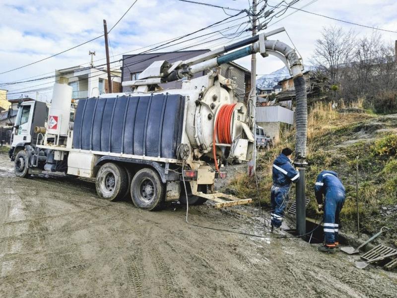 “Este tipo de trabajos resulta fundamental ante eventos climáticos de gran magnitud como el registrado la semana pasada, cuando se acumularon más de 33 milímetros de lluvia”, destacaron desde la Municipalidad de Ushuaia.