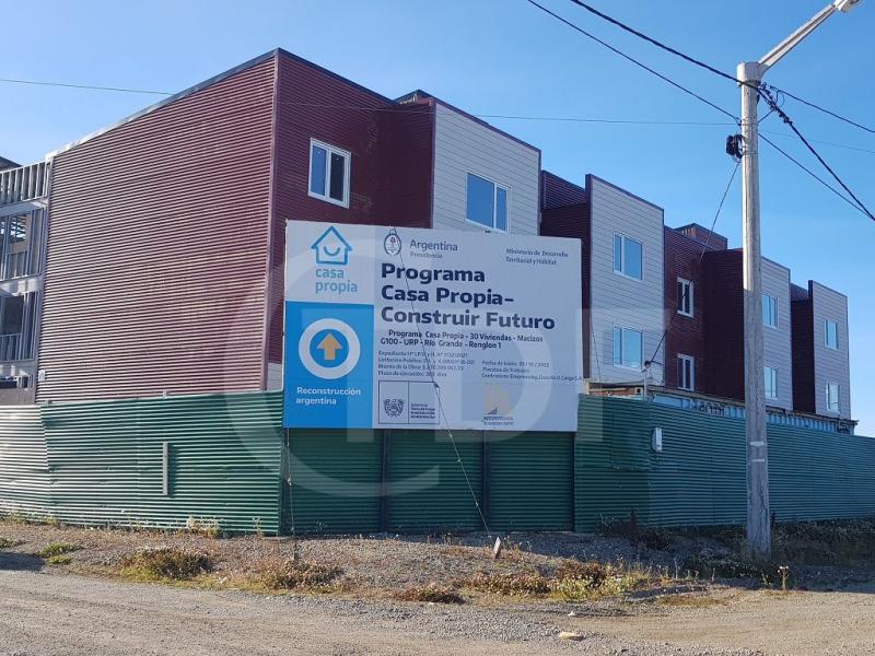 Las obras, que eran ejecutadas por el Municipio de Río Grande y el Gobierno de Tierra del Fuego con financiamiento nacional, quedaron interrumpidas tras el cese de los desembolsos por parte del Gobierno de Javier Milei.