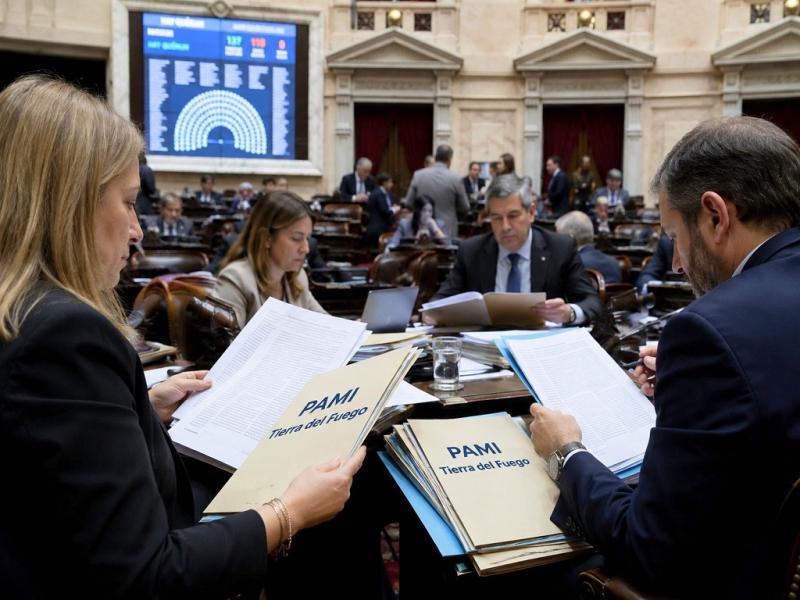 Entre las irregularidades, Araujo describi� situaciones que calific� como 