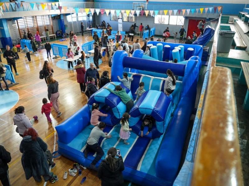 Habrá actividades recreativas, culturales y comerciales en diferentes barrios de la ciudad, a través de las cuales se promoverá el juego, el encuentro, la creatividad, la inclusión y el fortalecimiento de la economía local.