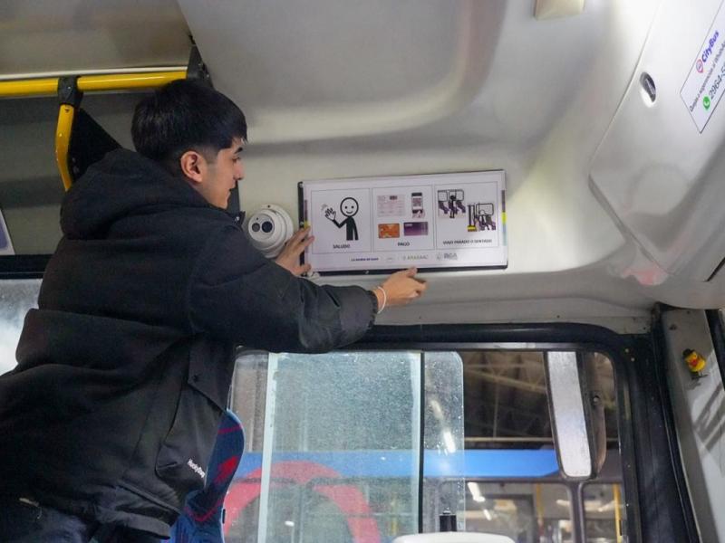 La iniciativa se desarrolla en el marco de la Ordenanza Municipal N� 4.769/2024, que establece la incorporaci�n de pictogramas como herramienta de accesibilidad comunicacional en el sistema de transporte p�blico de la ciudad de R�o Grande.