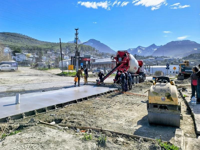 El proyecto, financiado por el Fondo de Ampliación de la Matriz Productiva Fueguina (FAMPF), prevé incrementar la capacidad de circulación, optimizar la conectividad y mejorar la seguridad vial en uno de los principales accesos de Ushuaia.
