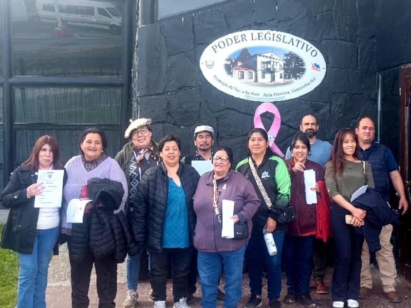 Se trata de espacios destinados a emprendimientos productivos. �Son unas cien familias que habitan esa zona�, expres� la titular de la Comisi�n de Tierras, Myriam Mart�nez (FORJA).